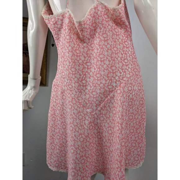 Vintage Natori Robe Pink and white low back sexy slip size m/l - Picture 8 of 9